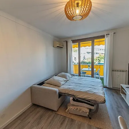 Rénové à Deux Pas De La Et Commerces * Cagnes-sur-Mer