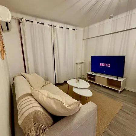 Appartement Rénové à Deux Pas De La Et Commerces