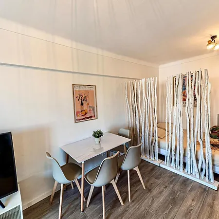 Appartement Rénové à Deux Pas De La Et Commerces